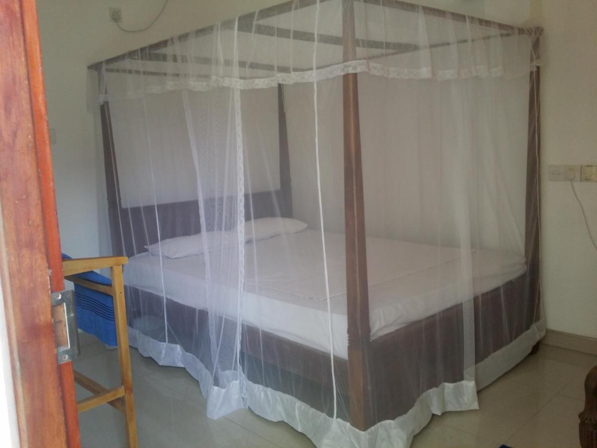 Hector House Hotell Weligama Exteriör bild